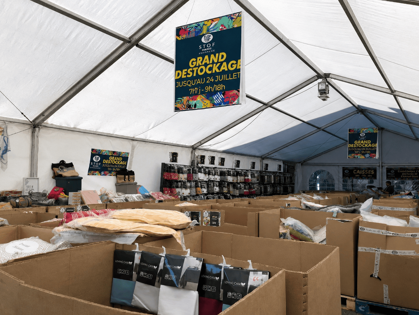 PLV créée pour la braderie annuelle de La STOF